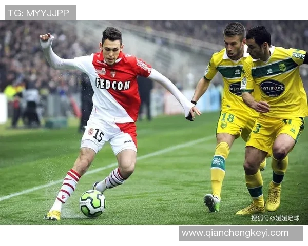 2017年中场足球明星盘点与表现分析揭示足球战术新趋势 2017年中场足球明星盘点与表现分析揭示足球战术新趋势